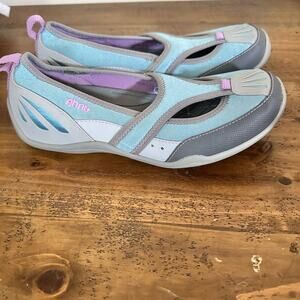 Athleisure Ahnu womens sandal shoe Slip-on walk /water/boat flats size 7